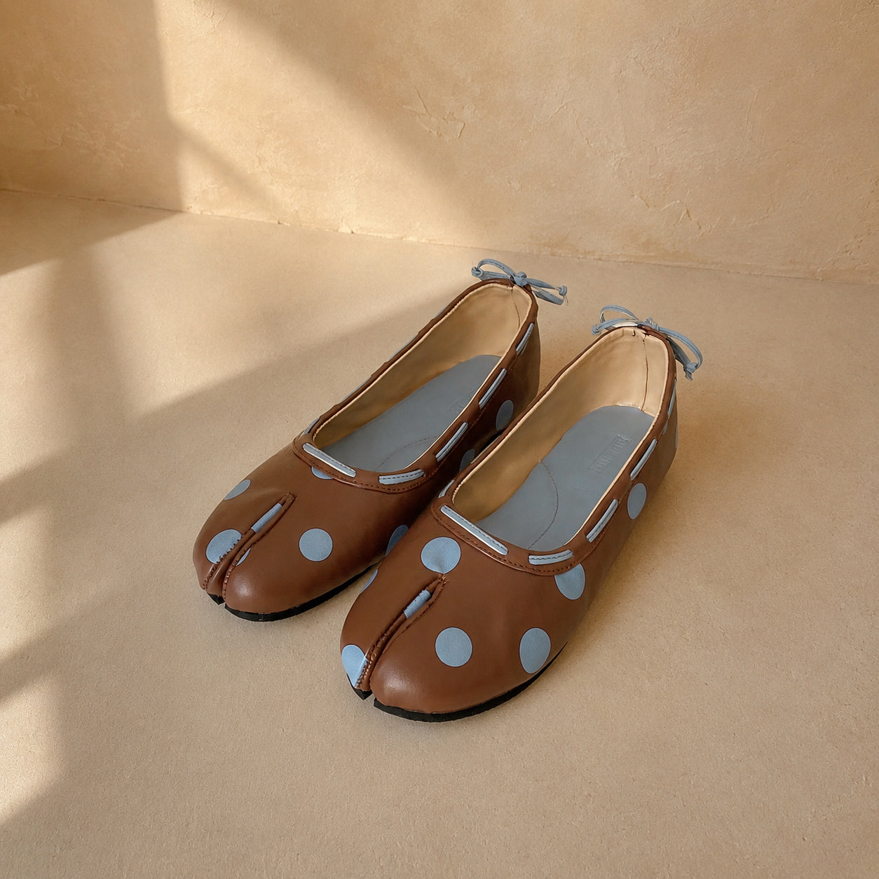 Noa Tabi Flat