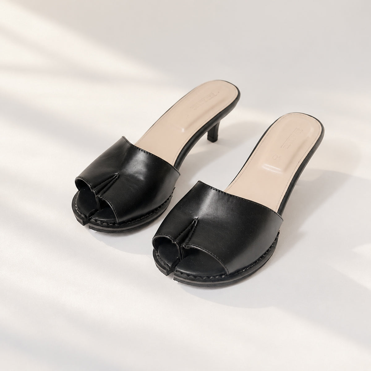 Aira Tabi Heels
