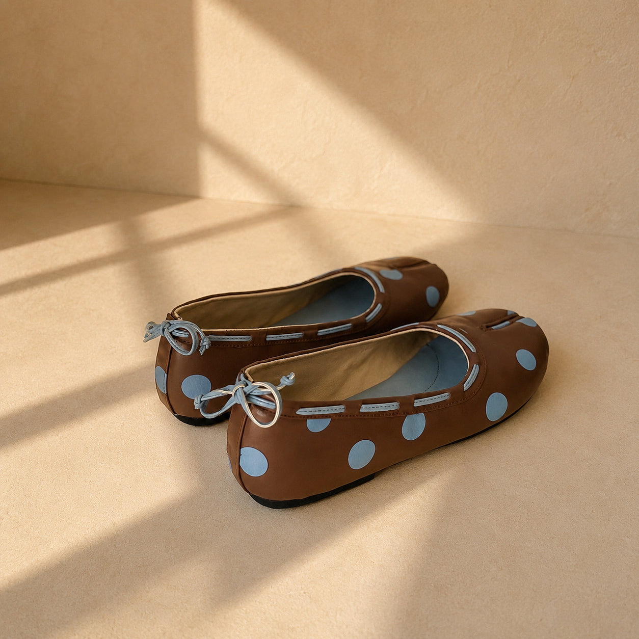 Noa Tabi Flat
