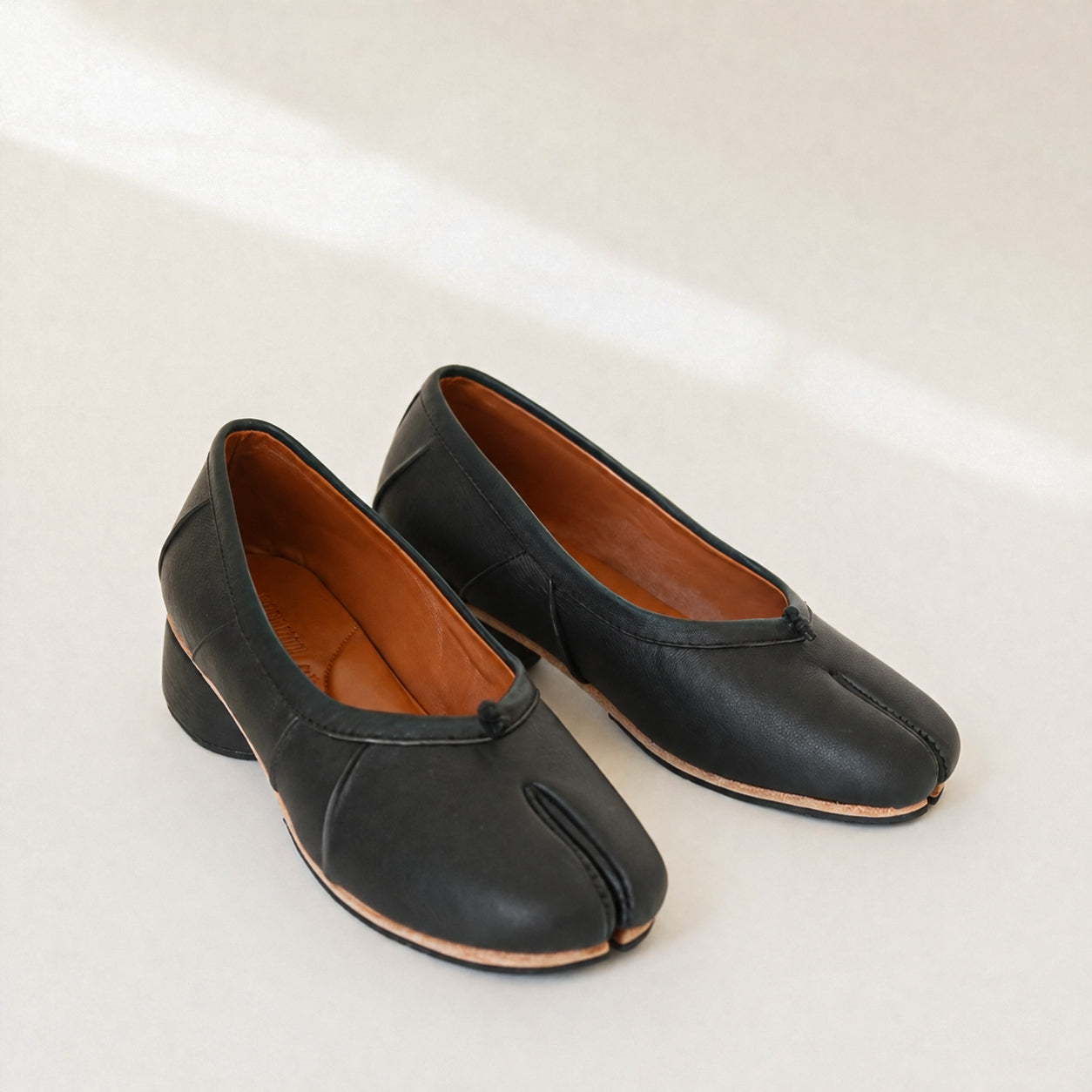 Sui Tabi Heels (Genuine Leather)