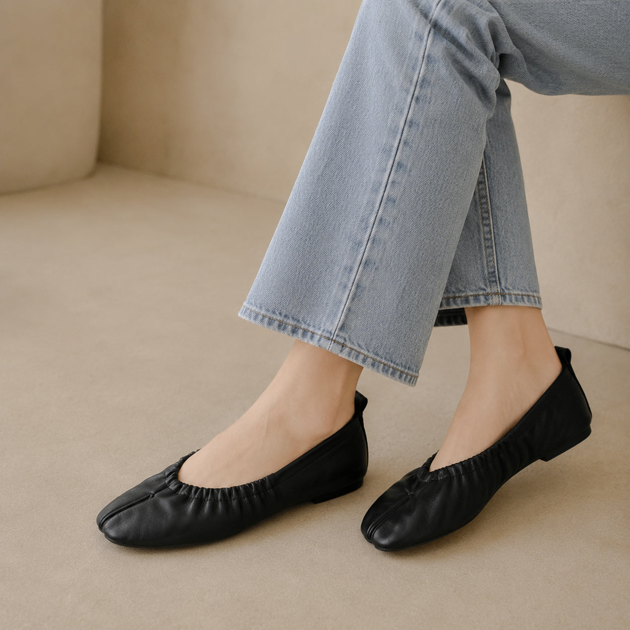 Fumi Tabi Flat