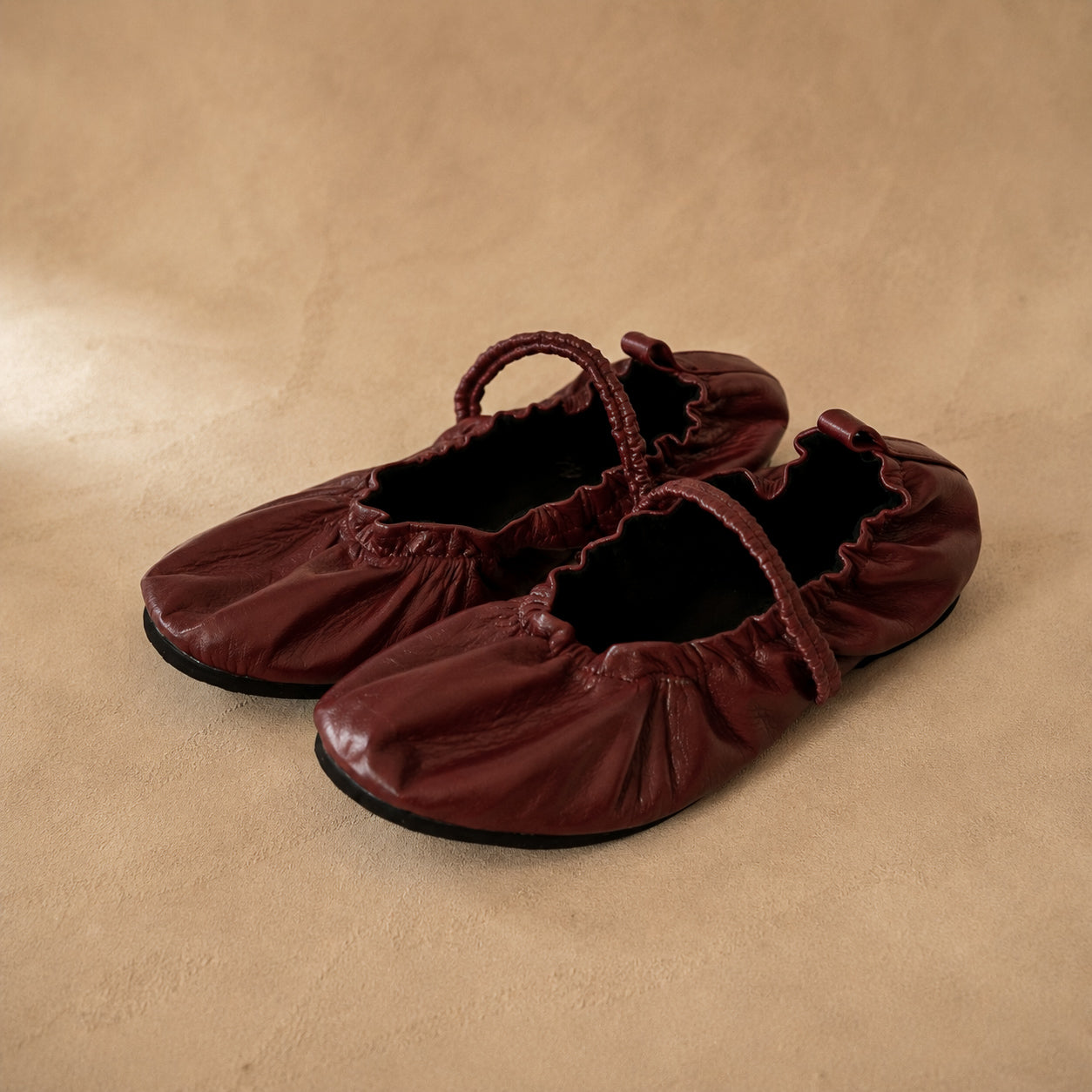 Lillie Flat (Genuine Leather)