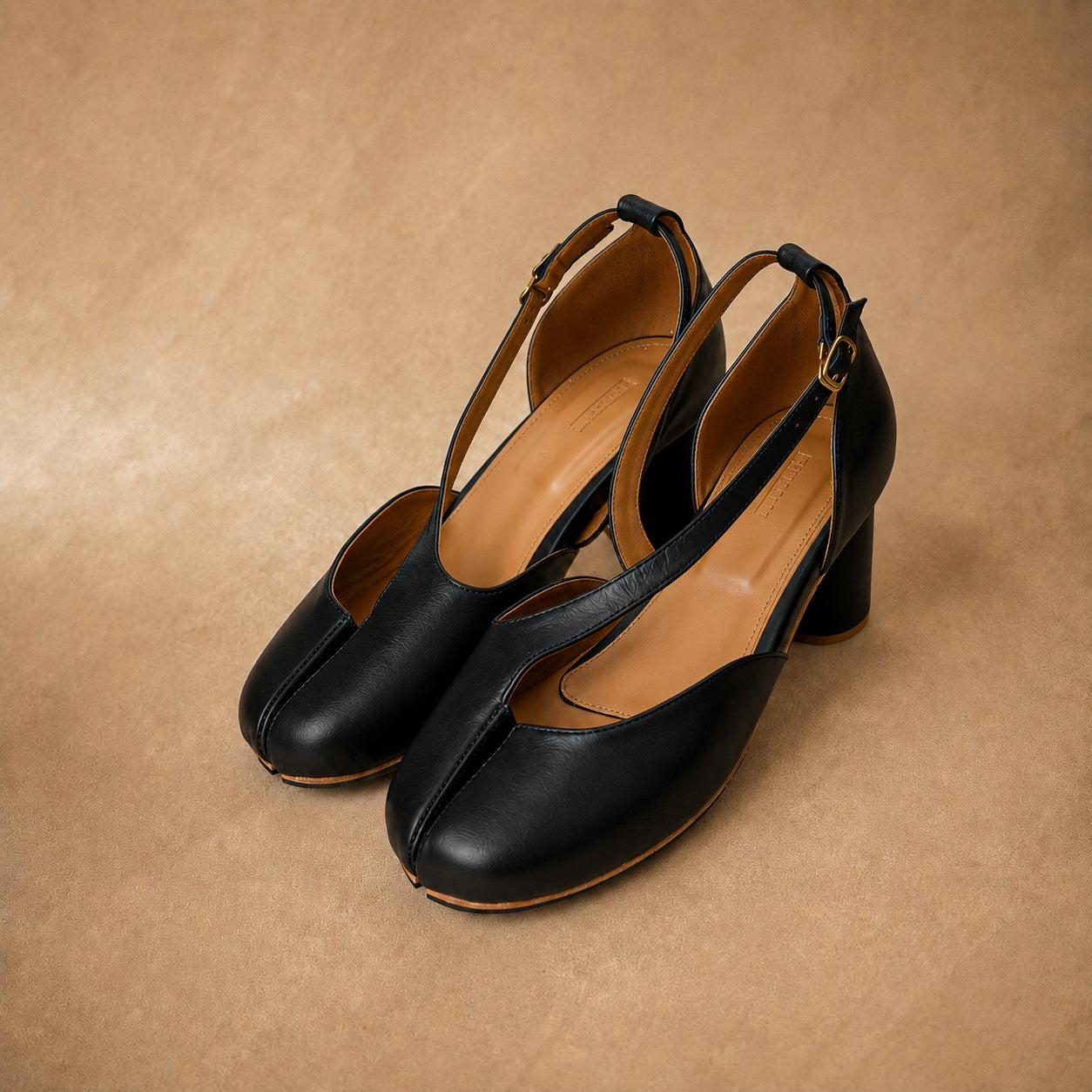 Velune Tabi Heels (Genuine Leather)