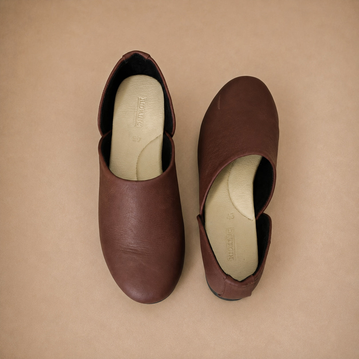 Noir Slip-On