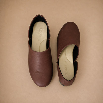 Noir Slip-On