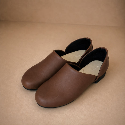 Noir Slip-On