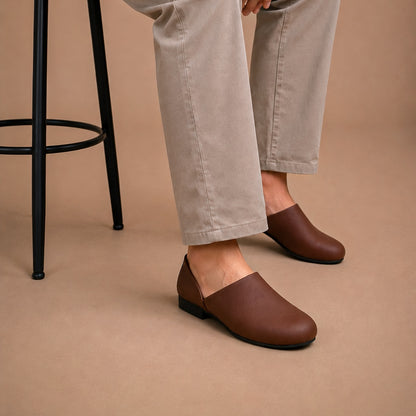 Noir Slip-On