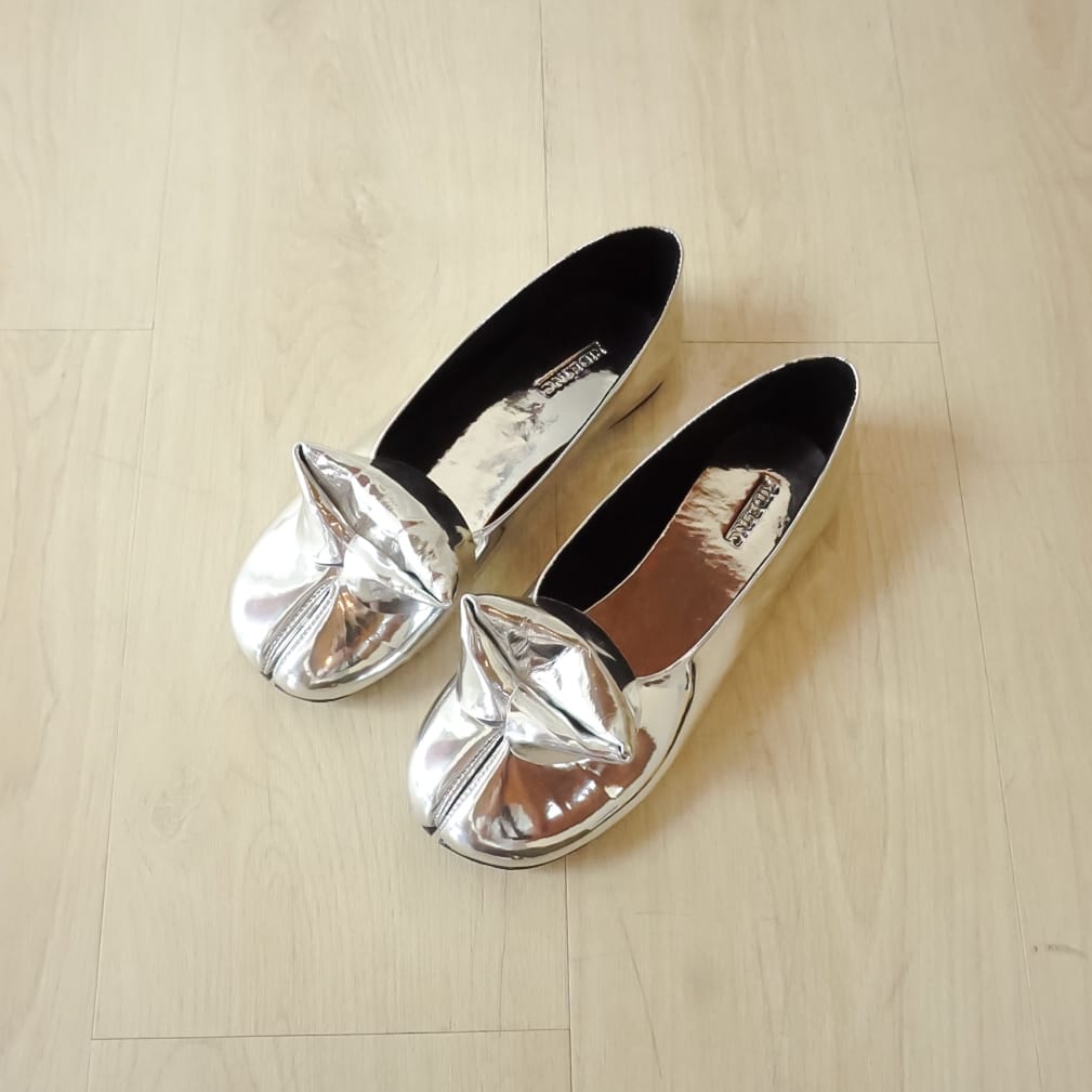 Keira Tabi Flat