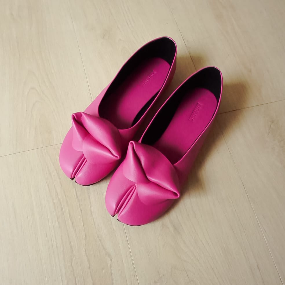 Keira Tabi Flat