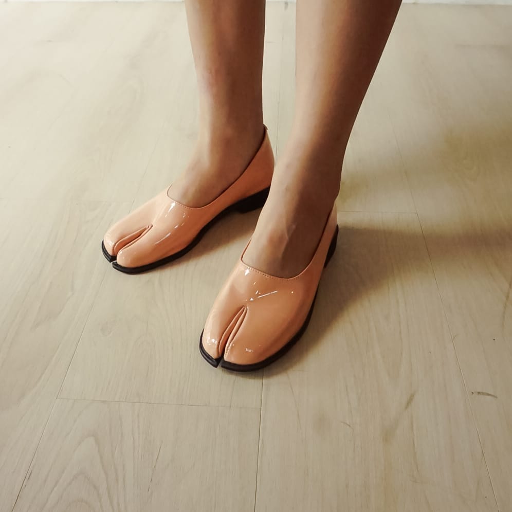Hana Tabi Flat