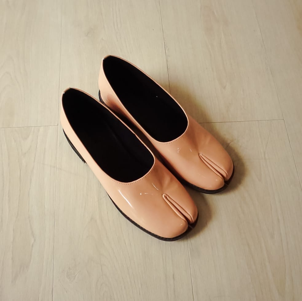 Hana Tabi Flat