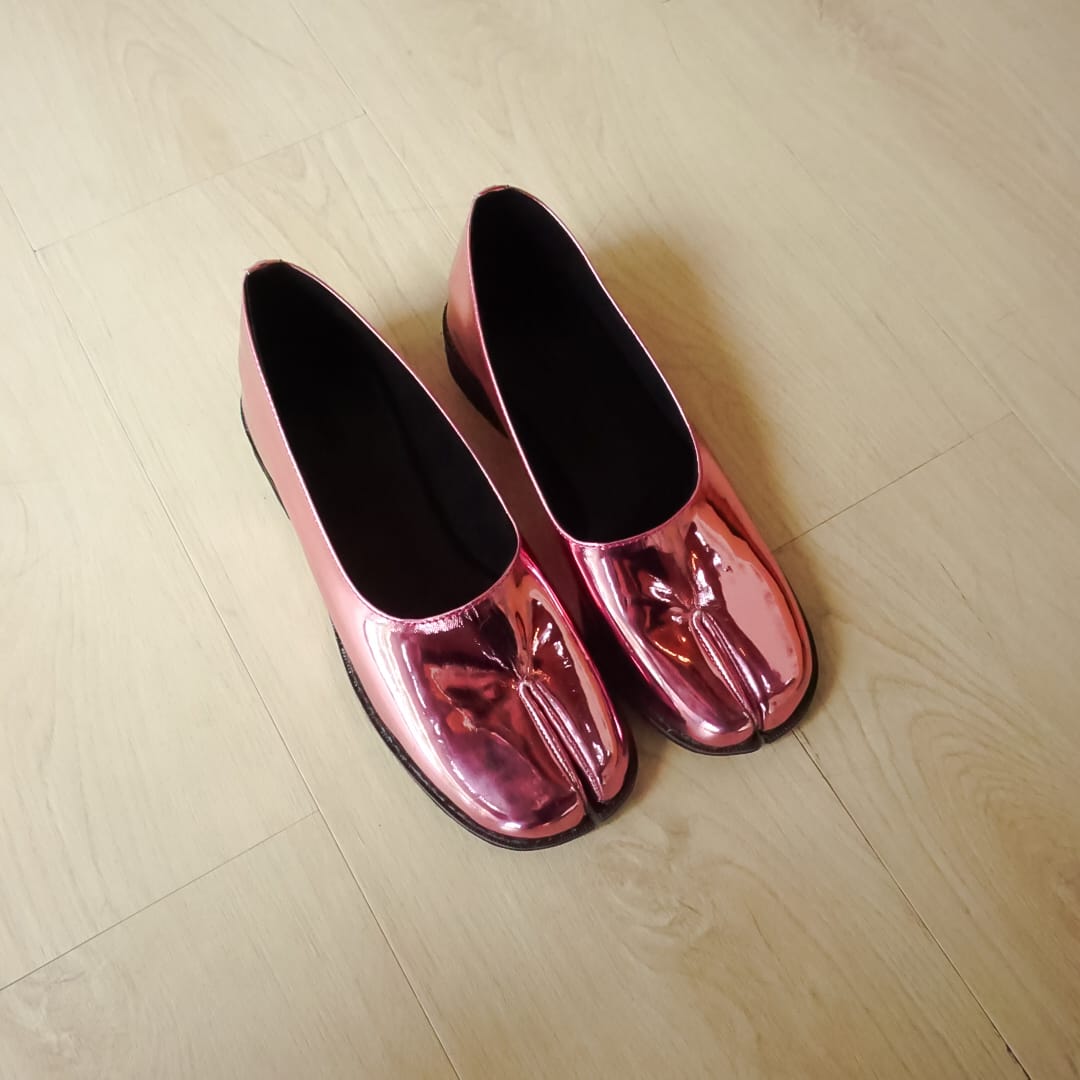 Hana Tabi Flat