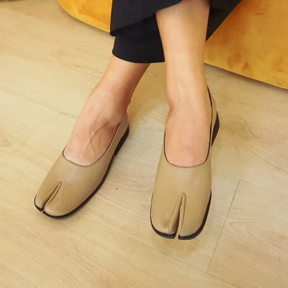 Hana Tabi Flat