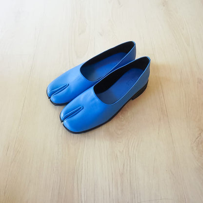 Hana Tabi Flat