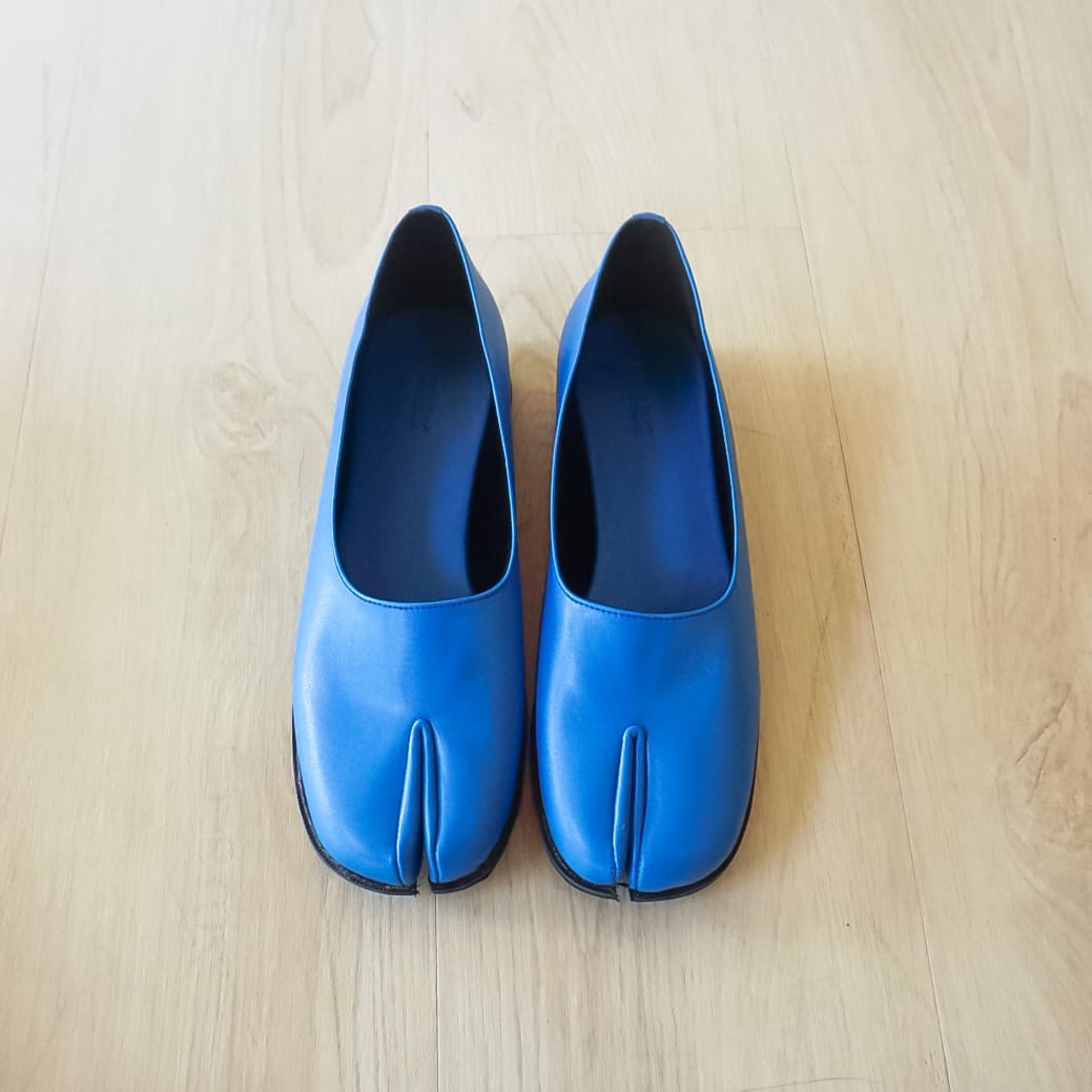 Hana Tabi Flat