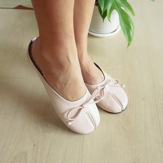 Ayumi Tabi Flat