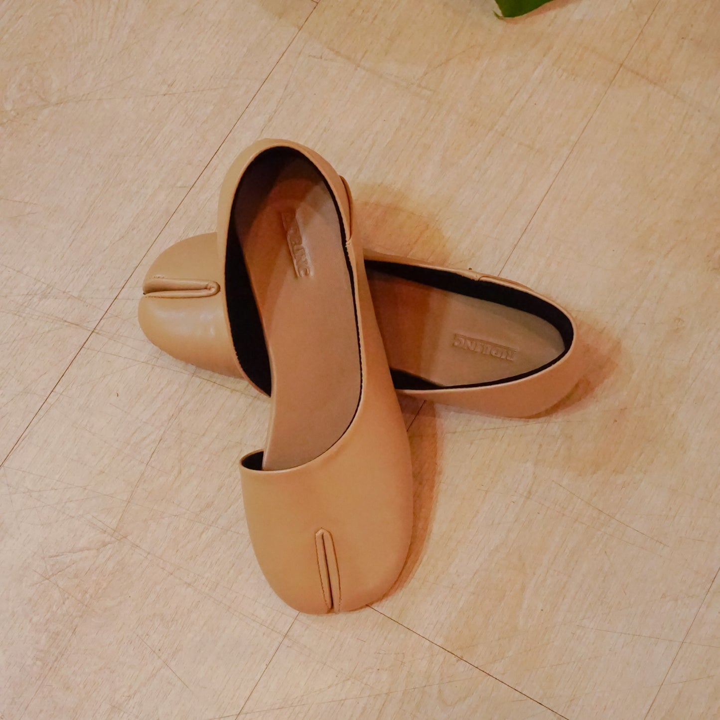 Nara Tabi Flat