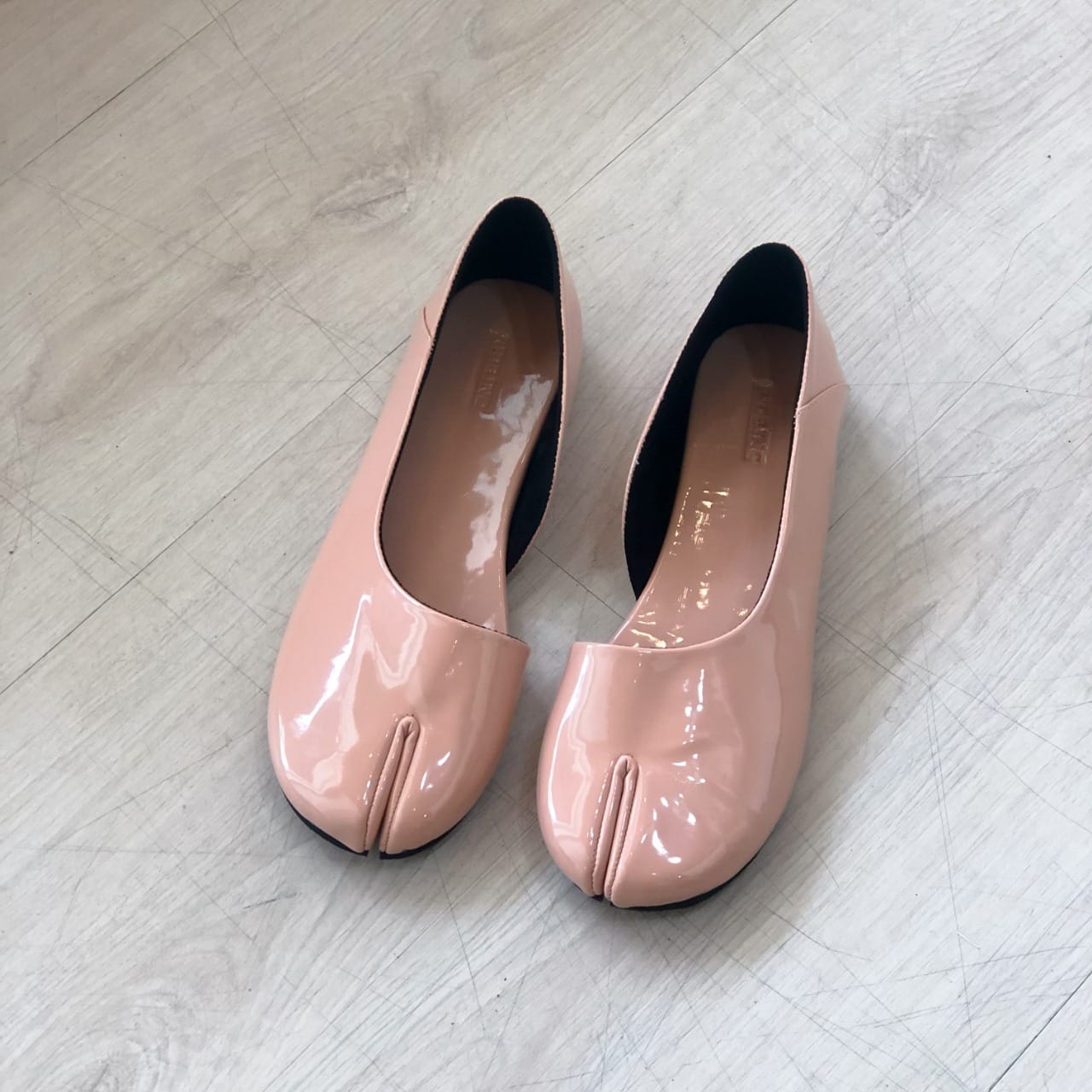 Nara Tabi Flat