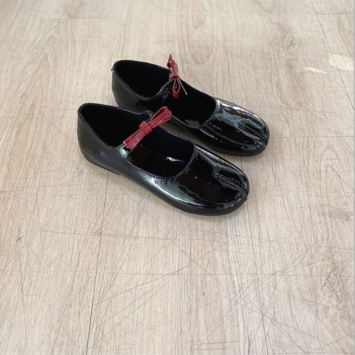 Chou Tabi Flat