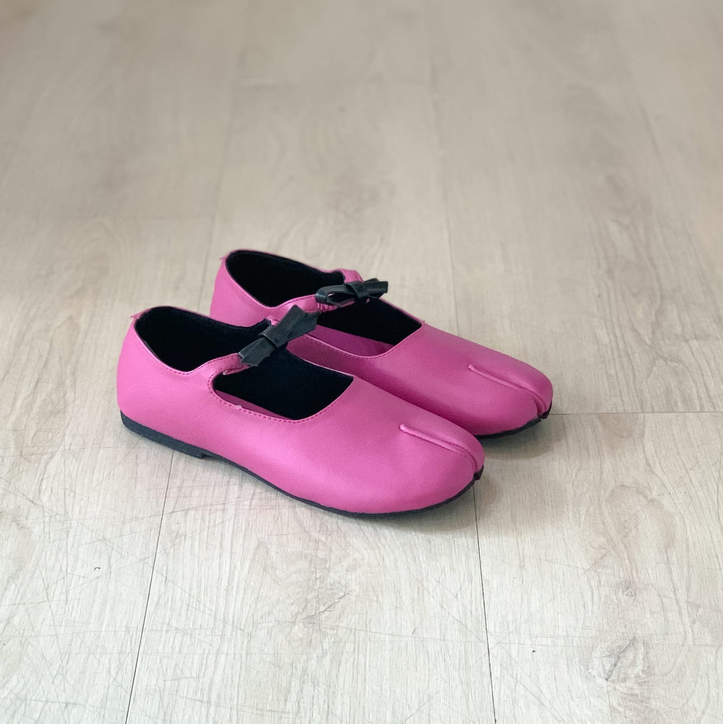 Chou Tabi Flat