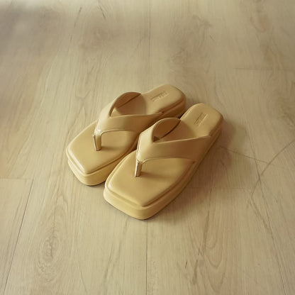 Huri Platform Sandals