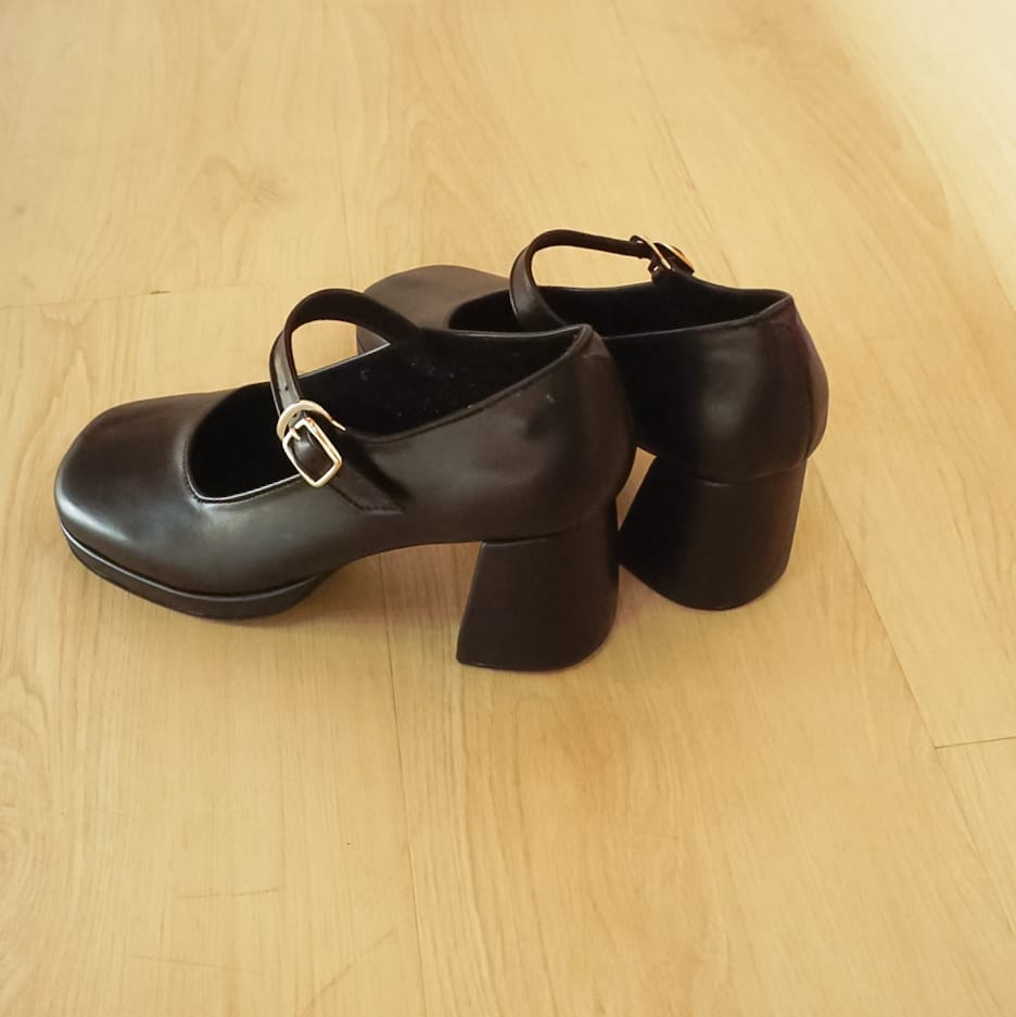Amy Heels