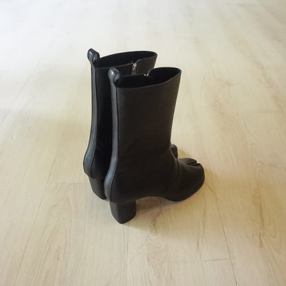 Junko Long Tabi Boots