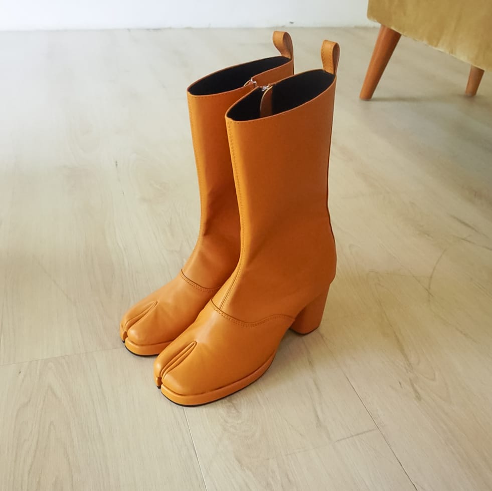 Junko Long Tabi Boots