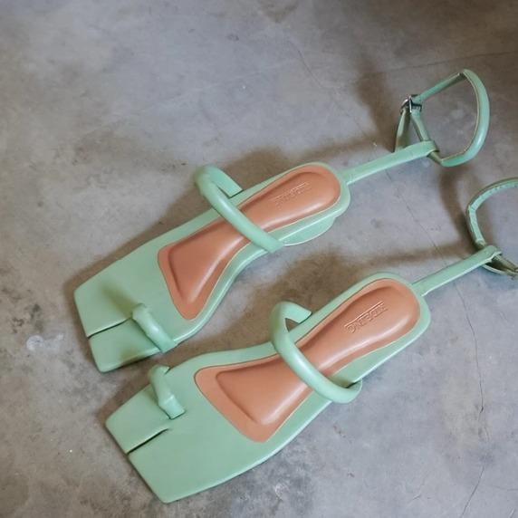 Feray Sandals