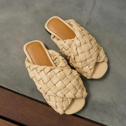 Naida Slipper