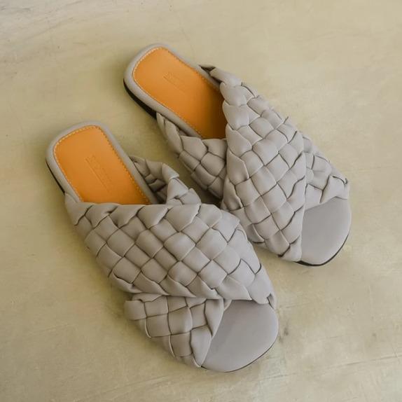 Naida Slipper